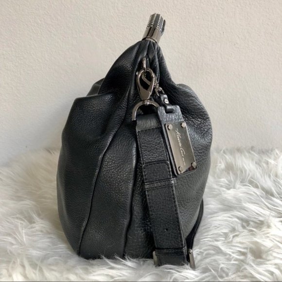 SOLD - KENNETH COLE | NO SLOUCH LEATHER SHOULDER BAG - Picture 3 of 8